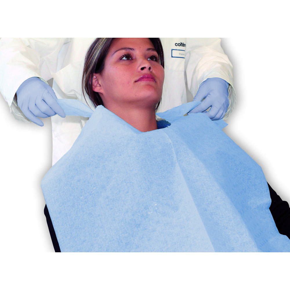 Patientservietter m/plast og bindebånd på rulle